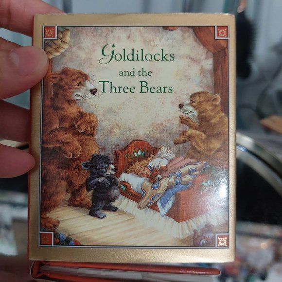 Mini Fairy Tales Kids Books Perfect For Moms On The Go Traveling Kids Companions - Picture 4 of 6